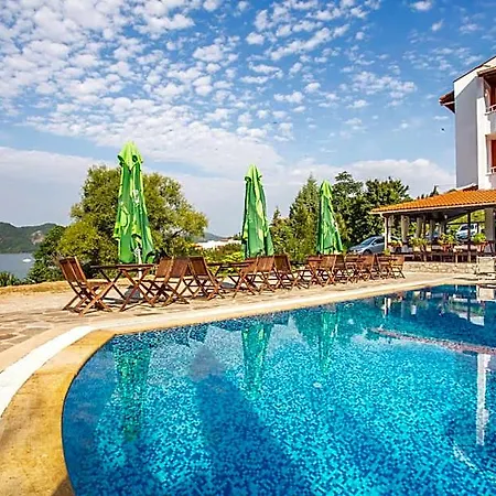 Family Saint Konstantin Otel Kŭrdzhali
