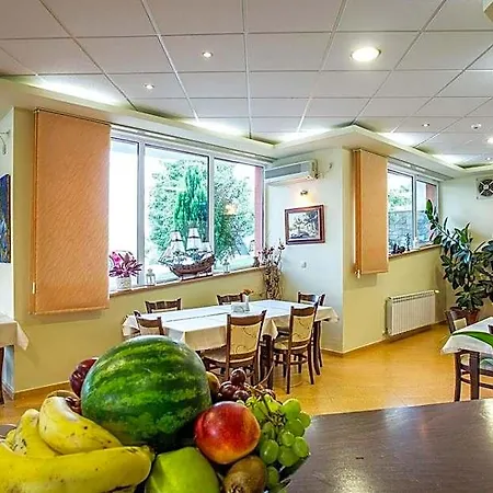 Family Saint Konstantin Otel Kŭrdzhali