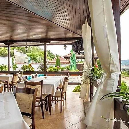 Family Saint Konstantin Otel Kŭrdzhali