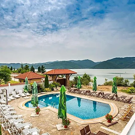 Family Saint Konstantin Otel Kŭrdzhali